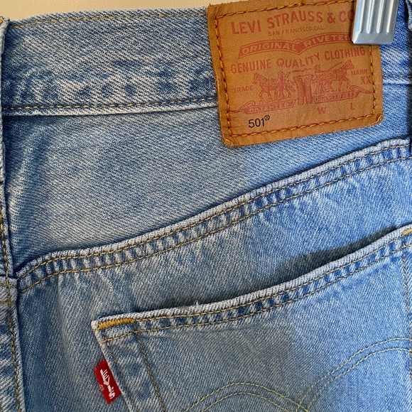 Levi capri jeans - Picture 6 of 6